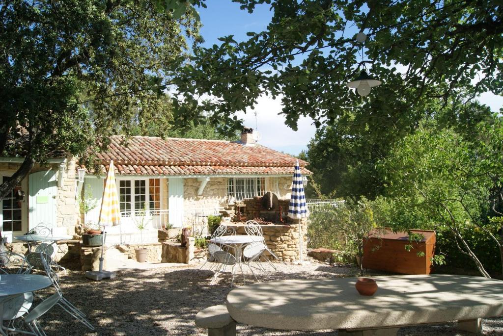 Le Mas des Chênes Rognes Exterior foto